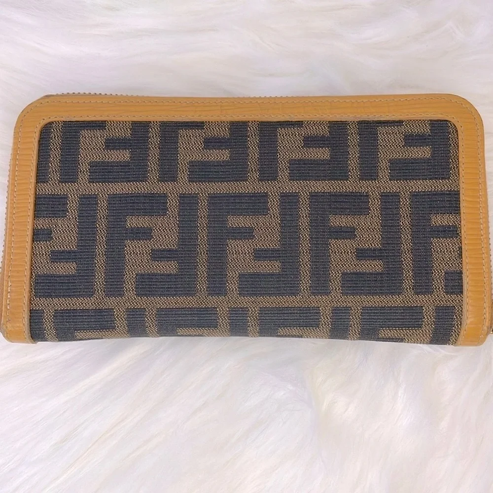 Fendi Zucca Zippy‎ Wallet